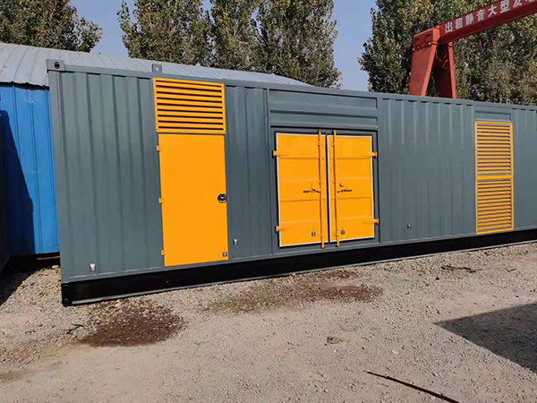 东丽300kw 柴油发电机组用多大的空气开关？